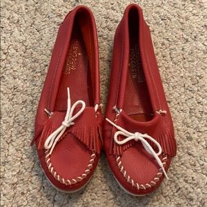 Minnetonka loafers size 9.5